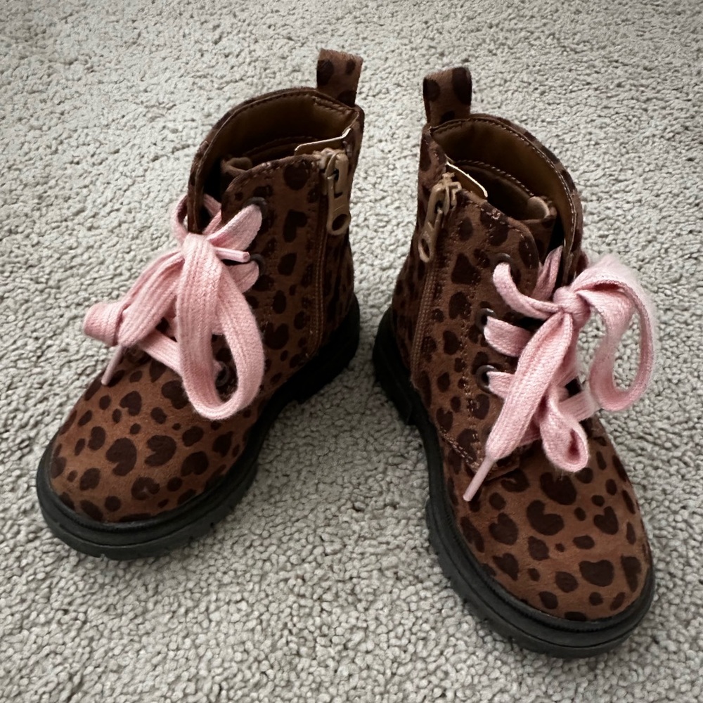 Cat & Jack Leopard Print Kids Boots w/ Pink Laces Size 7 Toddler